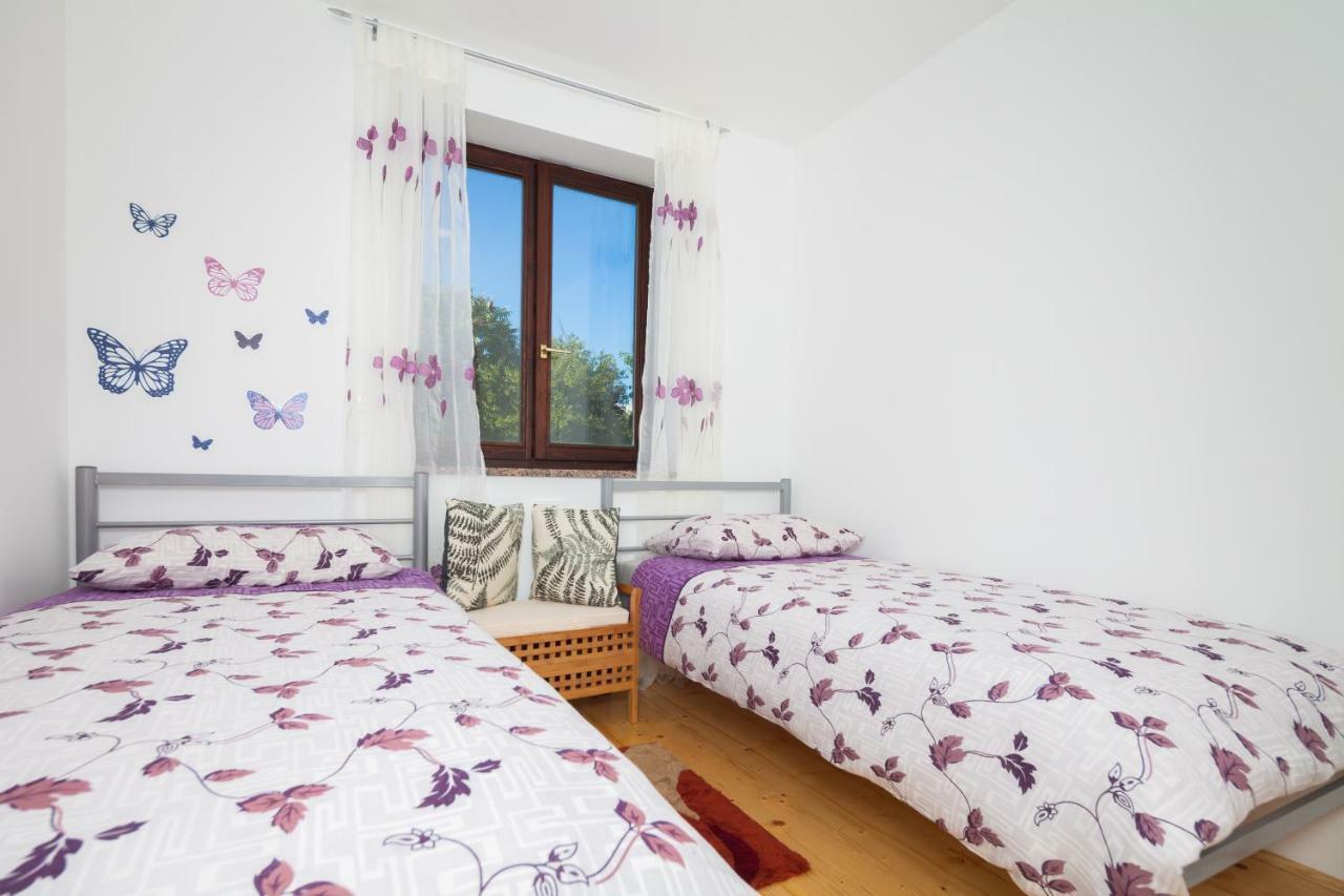 Ferienwohnung New Brend App Matija Pinezici  Exterior foto