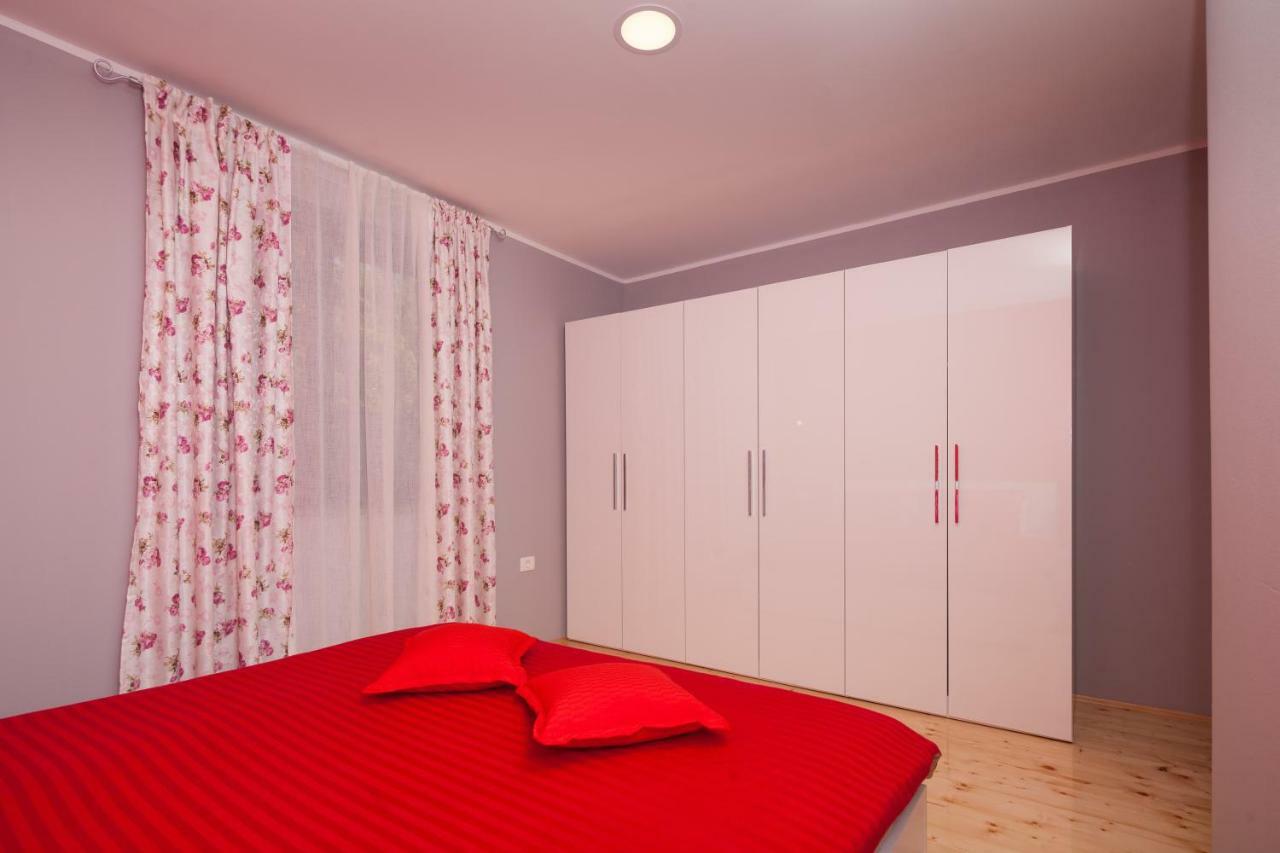 Ferienwohnung New Brend App Matija Pinezici  Exterior foto